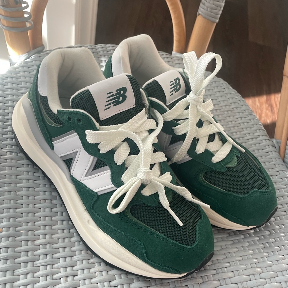 Green new balance 5740